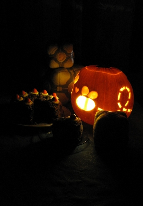 Lof-o-lantern & Portal Cake